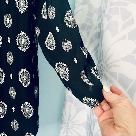 Pink Republic Floral Print Blouse. Size XS - Picture 11 of 14